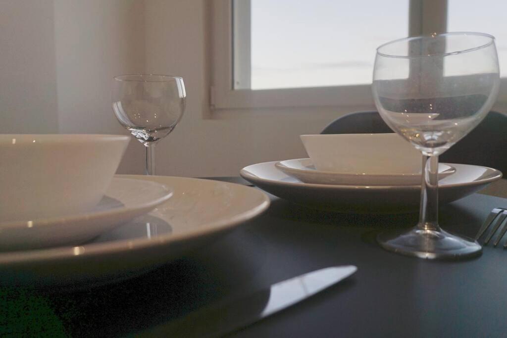 Apartament Atypique T1 Duplex - Wifi .Parking .Proche .Gare Saint-Quentin  Zewnętrze zdjęcie