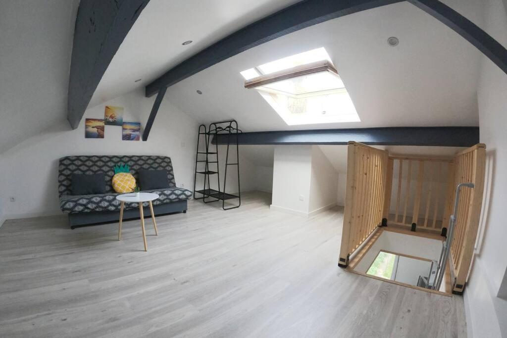 Apartament Atypique T1 Duplex - Wifi .Parking .Proche .Gare Saint-Quentin  Zewnętrze zdjęcie