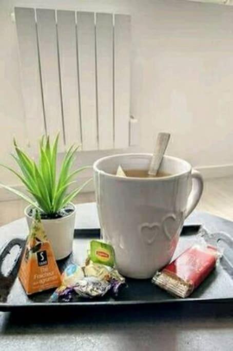 Apartament Atypique T1 Duplex - Wifi .Parking .Proche .Gare Saint-Quentin  Zewnętrze zdjęcie
